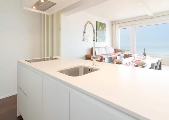 In Near And Promenade * Ostend