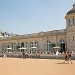 In Near And Promenade 度假居