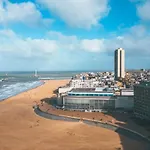 度假居 In Near And Promenade *