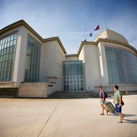 In Near And Promenade * 奥斯滕德